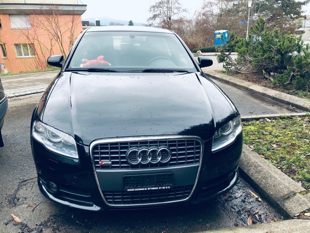 AUDI A4 2.0 T 200 gebraucht für CHF 3'700,