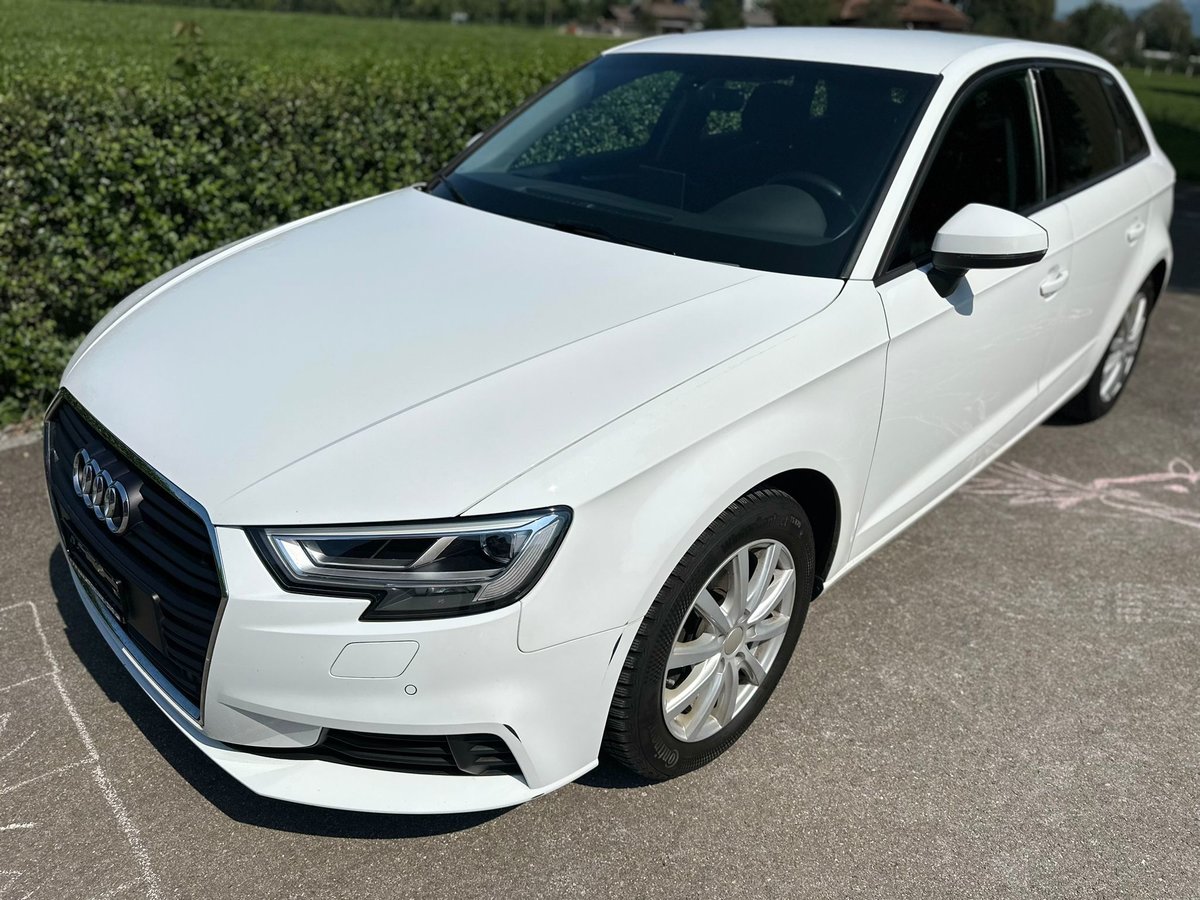 AUDI A3 Sportback 35 TFSI Sport gebraucht für CHF 13'950,