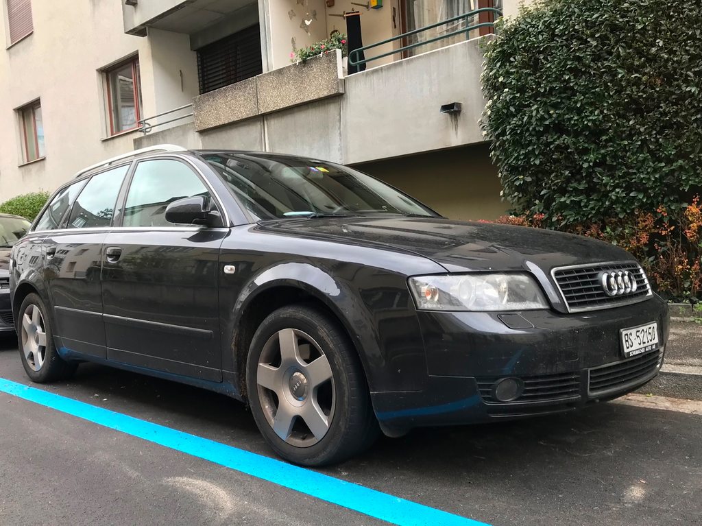 AUDI A4 Avant 2.5 V6 24V TDI 163 gebraucht für CHF 2'200,