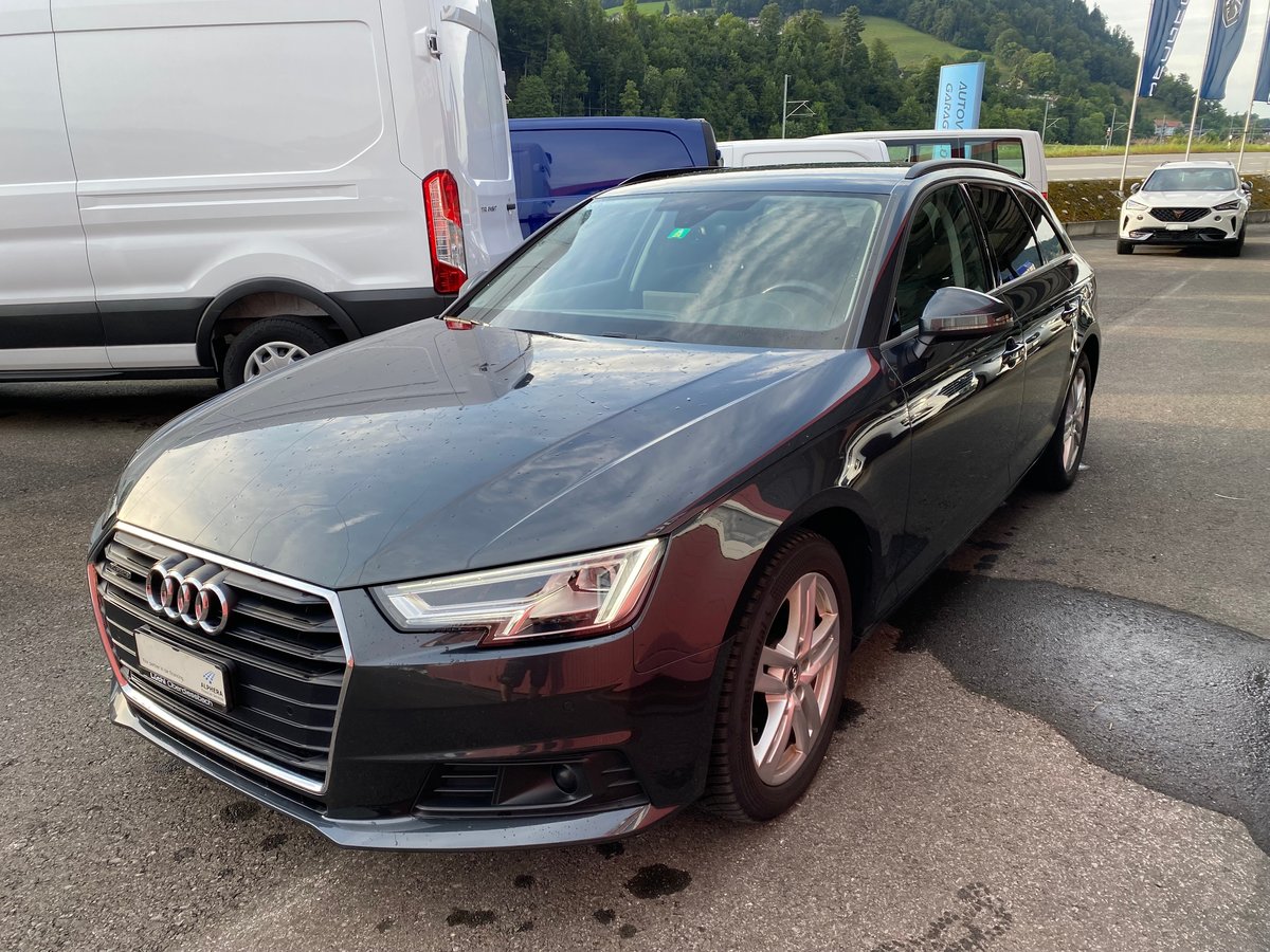 AUDI A4 Avant 40 TDI quattro S