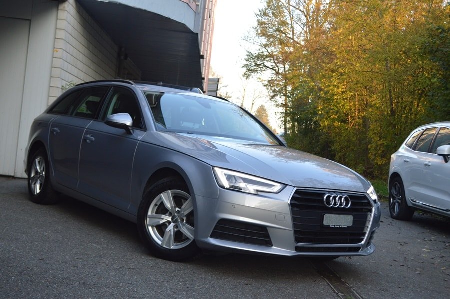 AUDI A4 Avant 35 TDI S