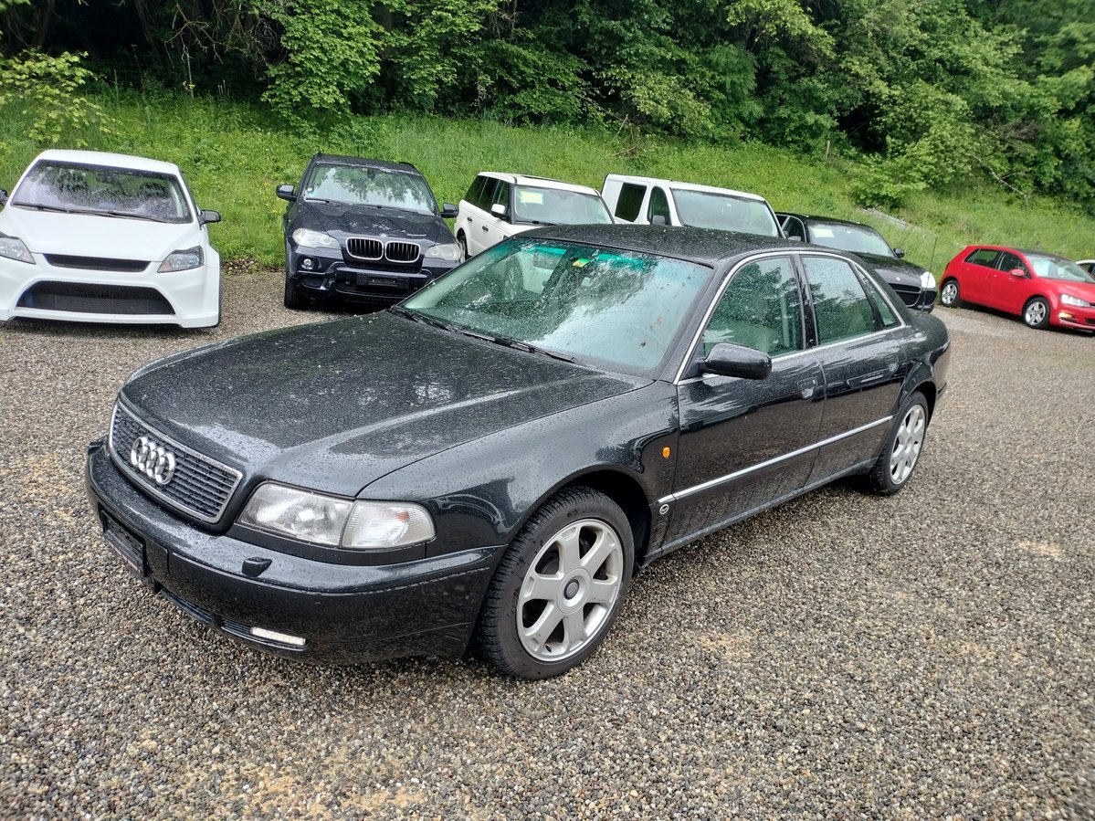 AUDI A8 3.7 tiptronic gebraucht für CHF 2'900,