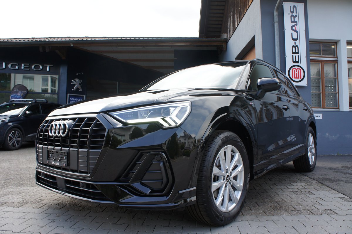 AUDI Q3 35 TFSI S line S