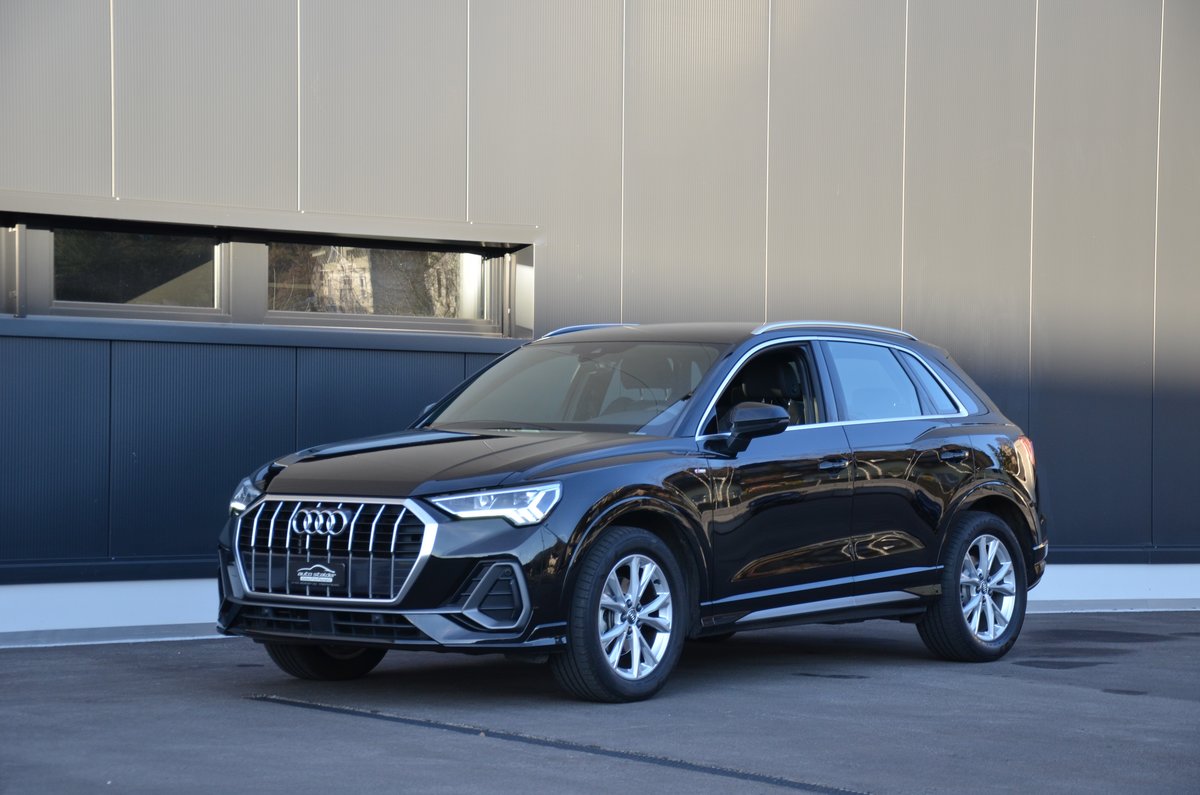 AUDI Q3 35 TFSI S line S