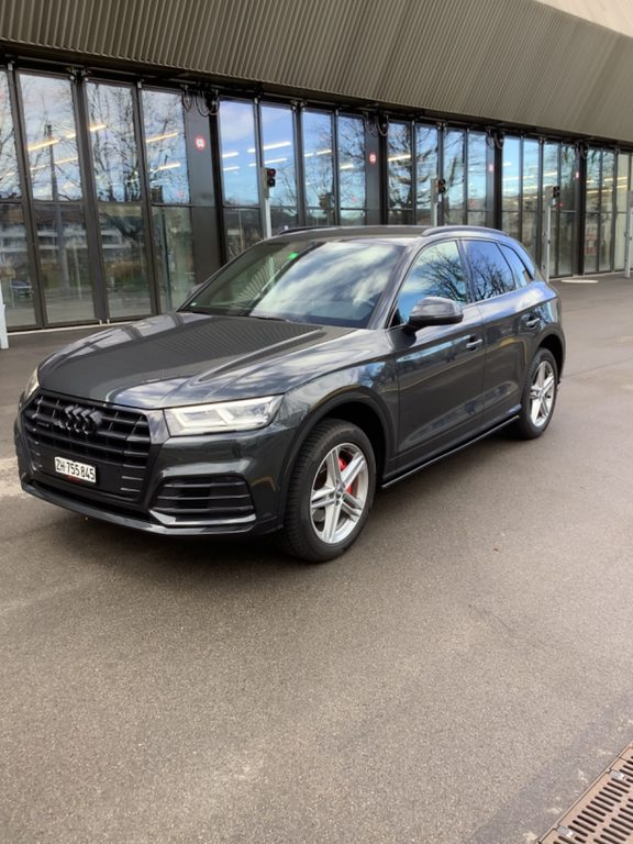 AUDI Q5 2.0 40 TDI Sport qu. S