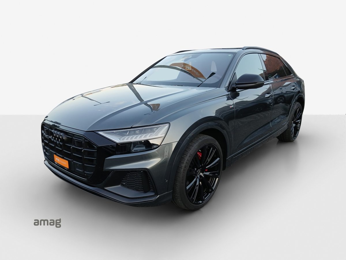 AUDI Q8 45 TDI Black Edition gebraucht für CHF 89'900,