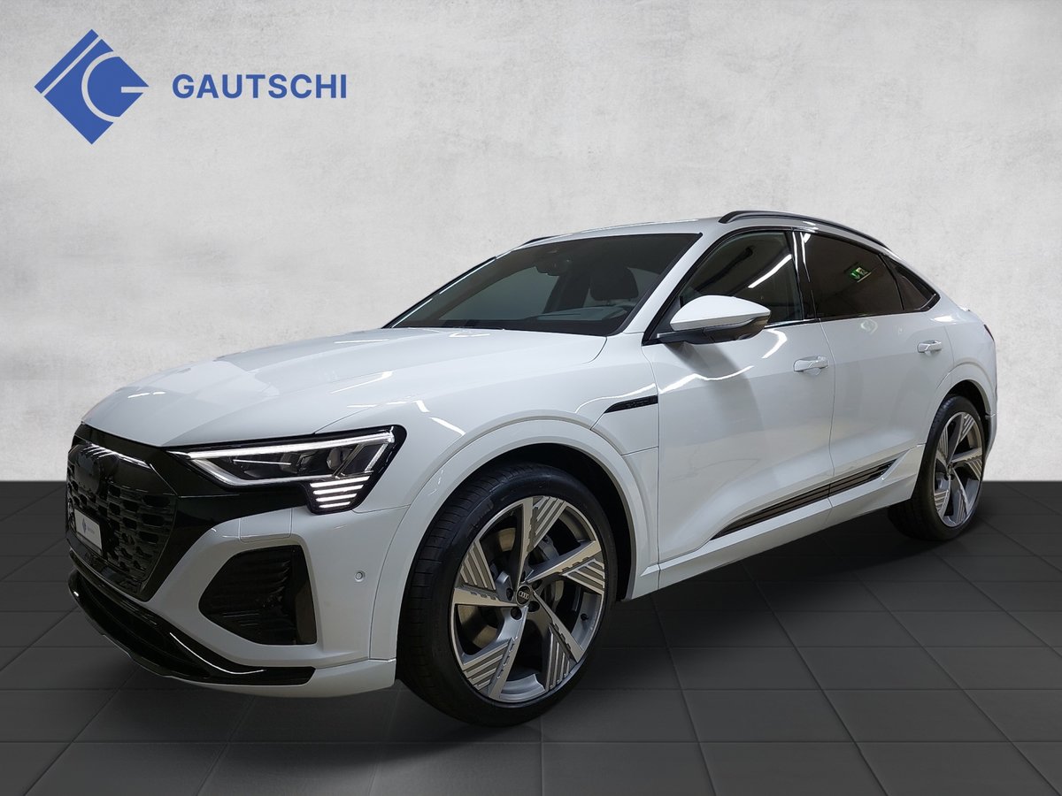 AUDI Q8 Sportback 50 e