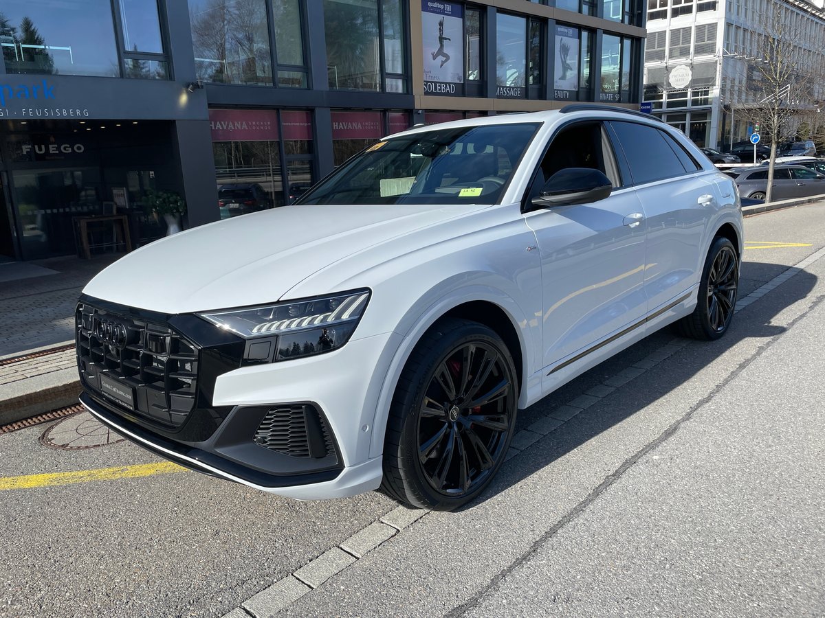 AUDI Q8 60 TFSI e quattro PHEV tip neu für CHF 116'600,