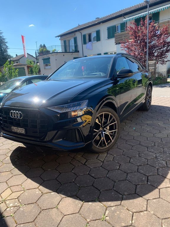 AUDI Q8 3.0 50 TDI Black Edition q gebraucht für CHF 82'300,