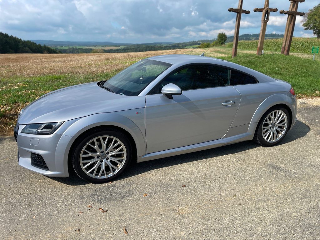 AUDI TT Coupé 2.0 TFSI quattro S