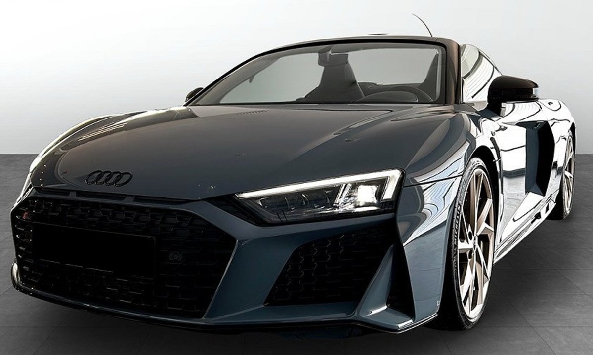 AUDI R8 Spyder RWD S