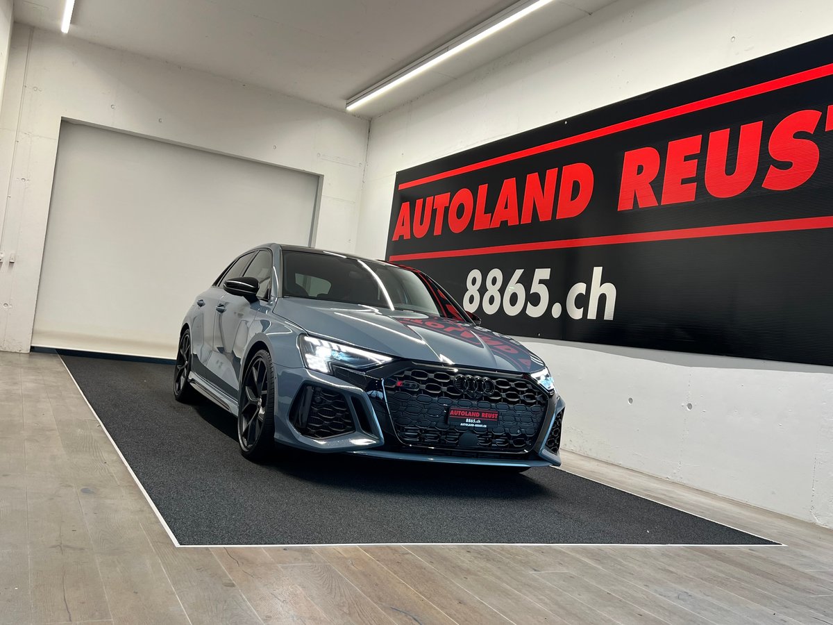 AUDI RS3 Sportback 2.5 TSI quattro neu für CHF 67'990,