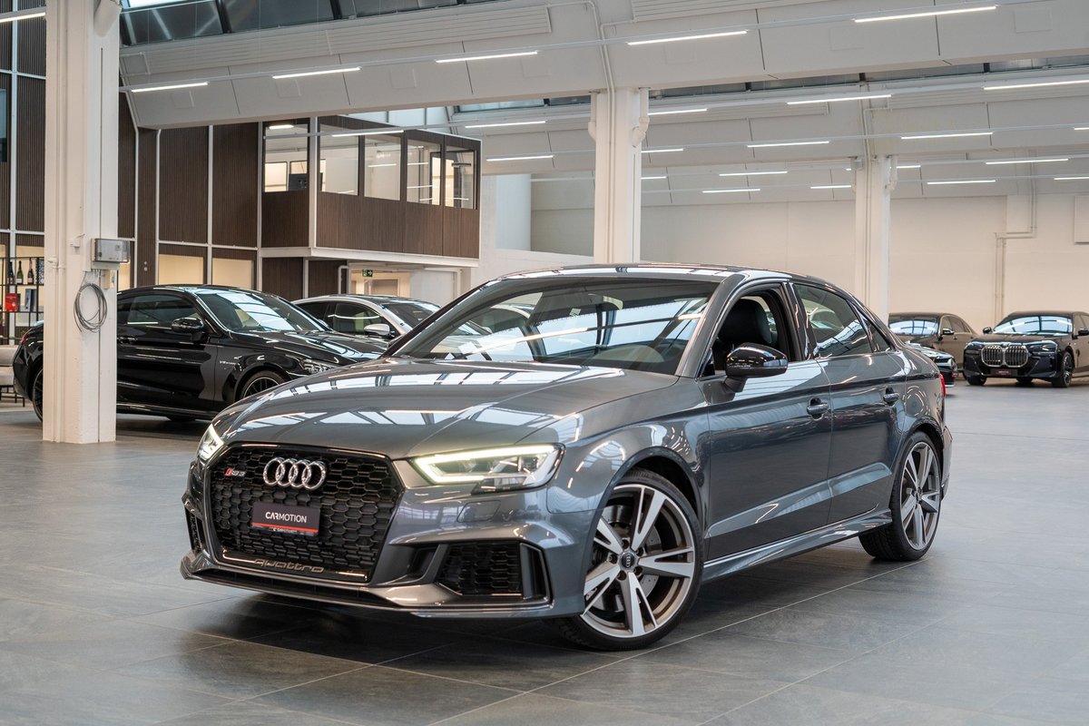 AUDI RS3 Limousine 2.5 T FSI quatt gebraucht für CHF 44'780,