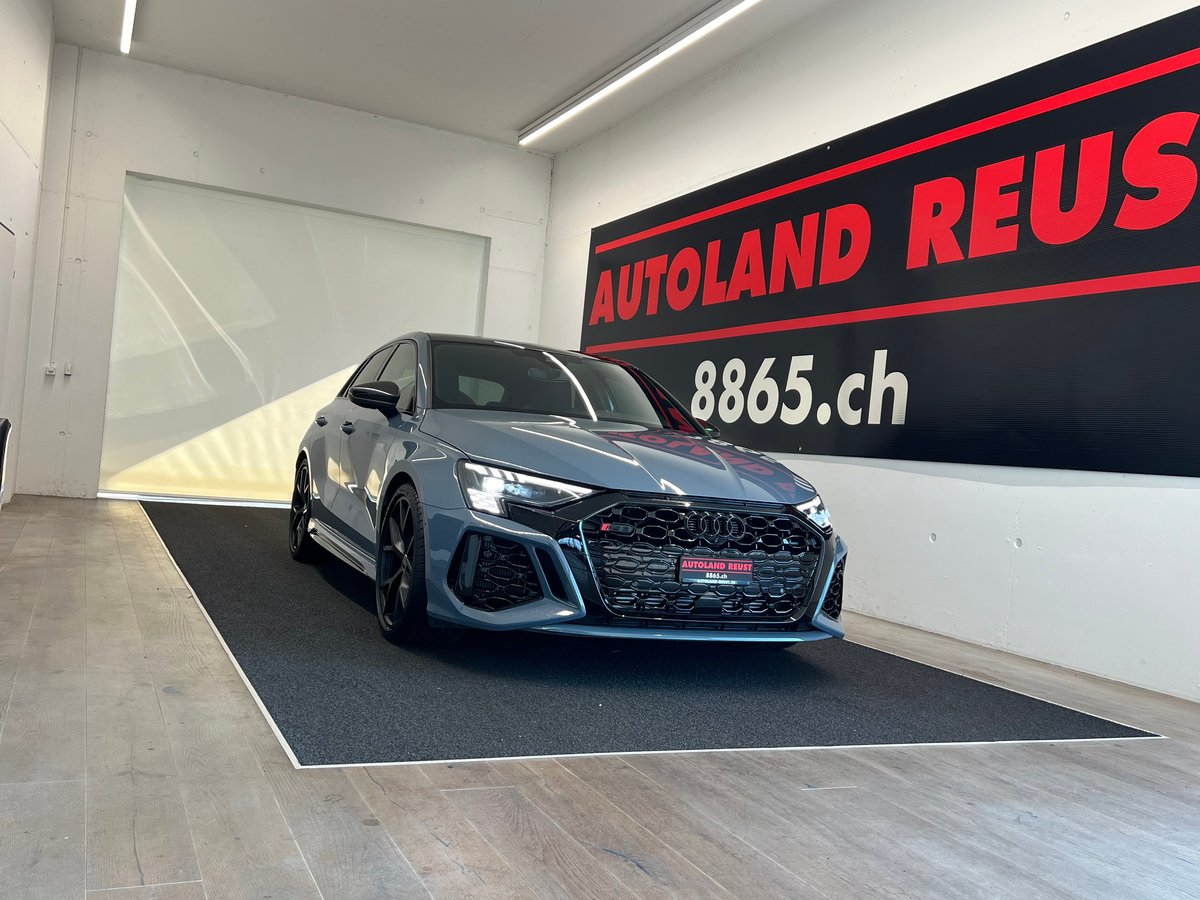 AUDI RS3 Sportback 2.5 TSI quattro vorführwagen für CHF 68'990,