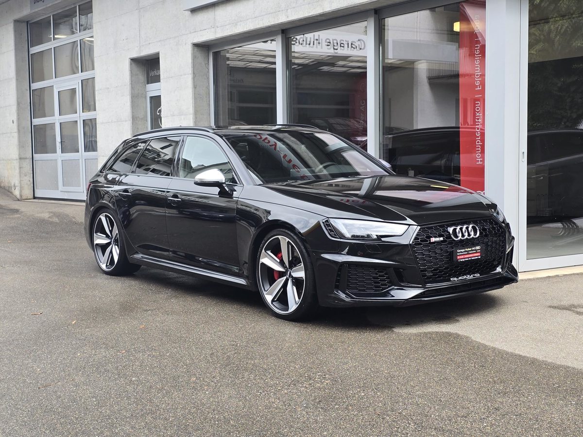 AUDI RS 4 Avant gebraucht für CHF 53'600,