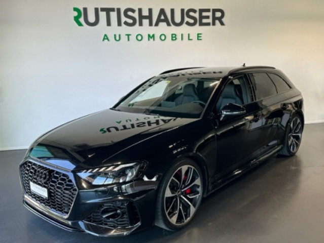 AUDI RS4 Avant quattro vorführwagen für CHF 79'900,