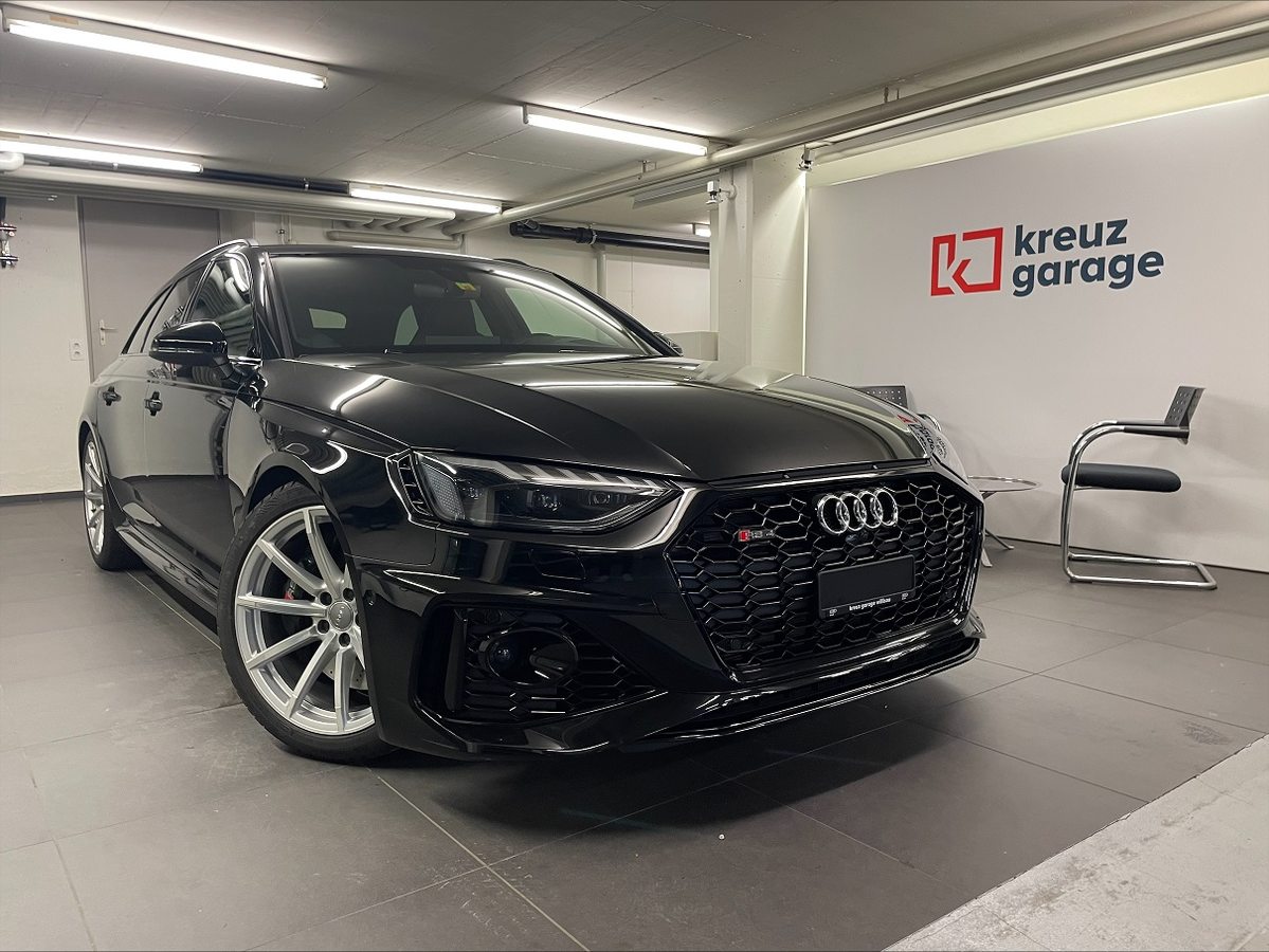 AUDI RS 4 Avant gebraucht für CHF 84'900,