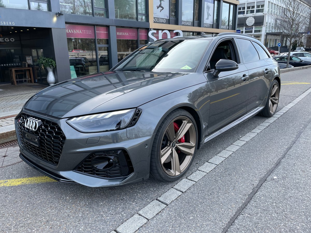 AUDI RS4 Avant quattro tiptronic neu für CHF 108'800,