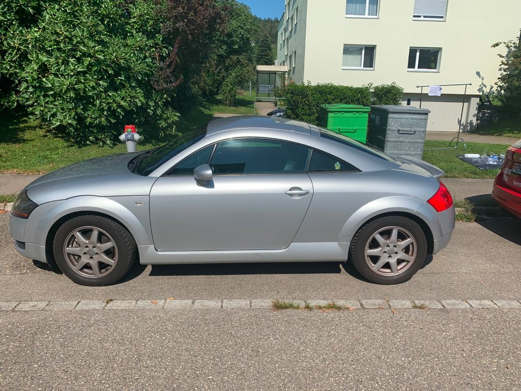 AUDI COUPE' oldtimer für CHF 9'800,