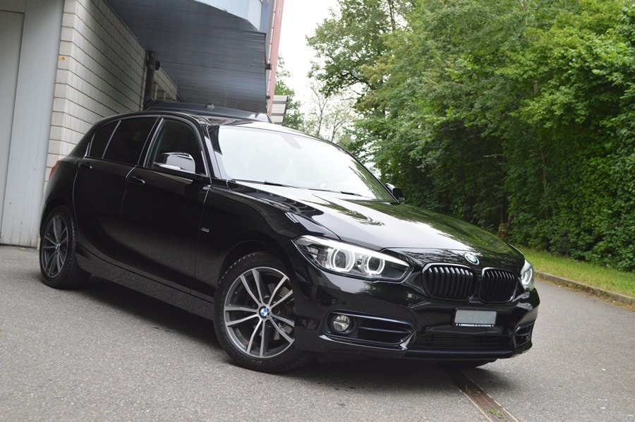 BMW 120d Sport Line Steptronic gebraucht für CHF 18'800,