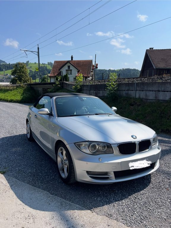 BMW 1er Reihe E88 Cabrio 125i gebraucht für CHF 10'500,