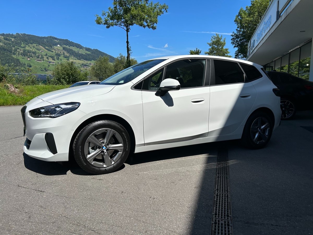 BMW 218i Active Tourer DKG gebraucht für CHF 32'900,