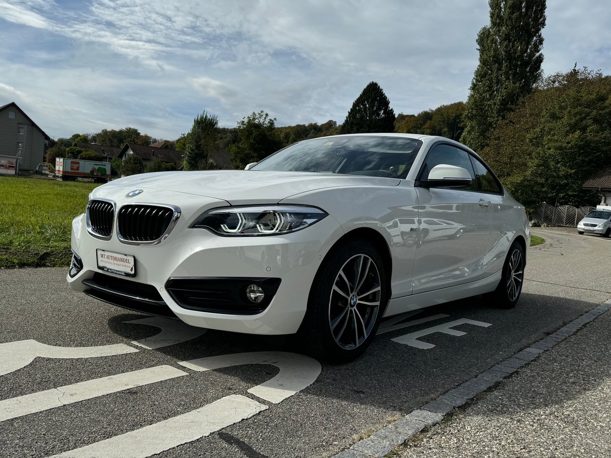 BMW 218d Sport Line gebraucht für CHF 15'990,