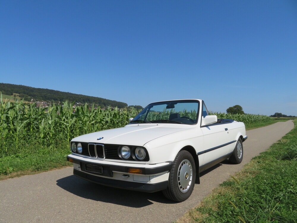 BMW 320i Cabrio oldtimer für CHF 28'500,