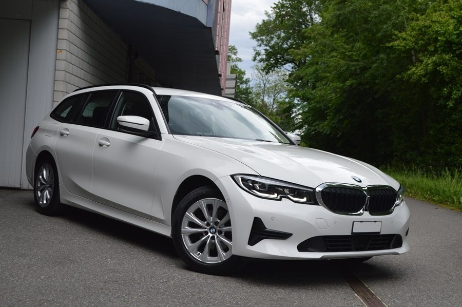 BMW 320d Touring Steptronic gebraucht für CHF 22'600,