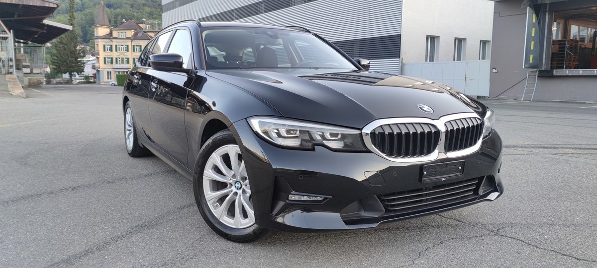 BMW 320d Touring Steptronic gebraucht für CHF 33'900,