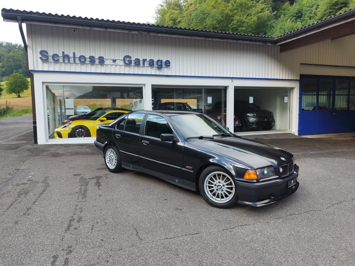 BMW 320i gebraucht für CHF 7'900,