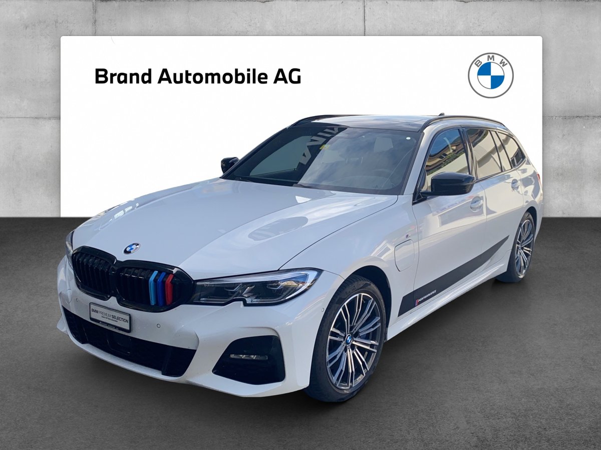 BMW 330e xDrive SAG Touring gebraucht für CHF 35'333,