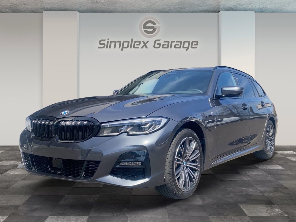 BMW 330e x DriveTouring M Sport St gebraucht für CHF 57'900,