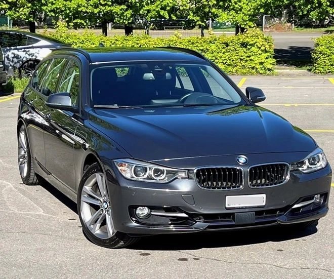 BMW 330d Touring Sport Line Steptr gebraucht für CHF 13'500,