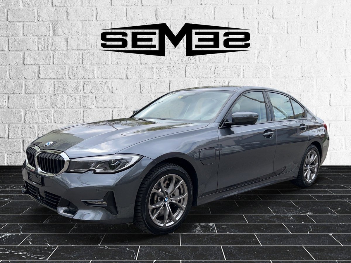 BMW 330e Sport Line Steptronic gebraucht für CHF 45'900,