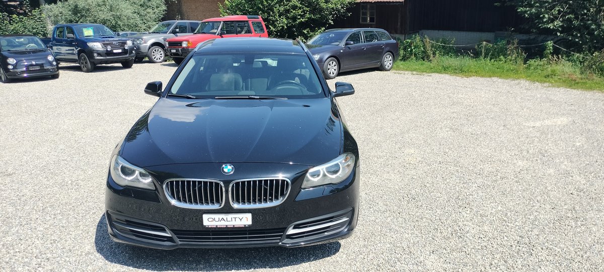 BMW 528i Touring Luxury Line Stept gebraucht für CHF 12'899,