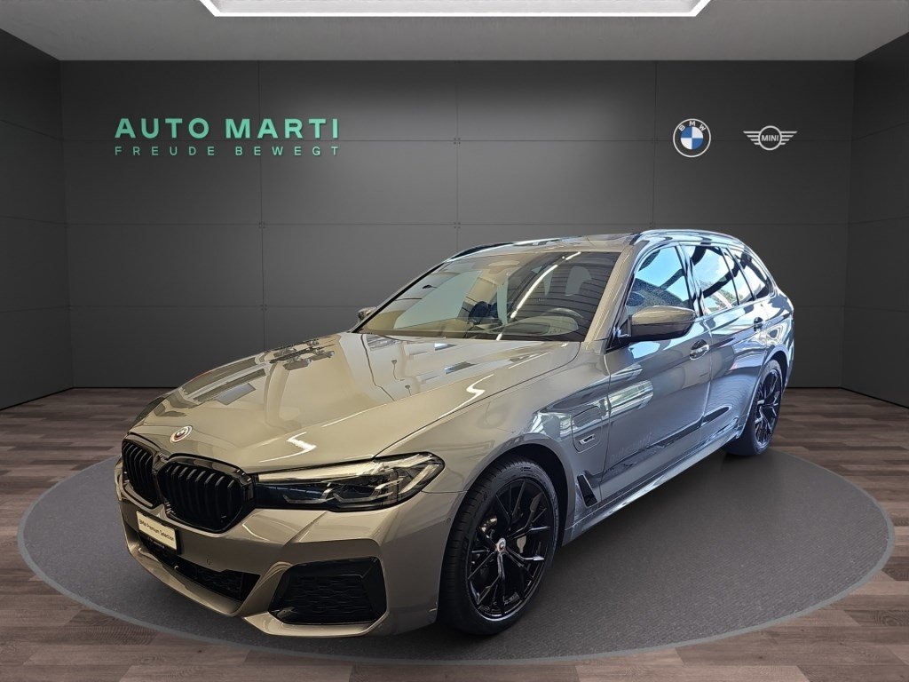 BMW 530e xDr Tour PureM Sport gebraucht für CHF 51'900,