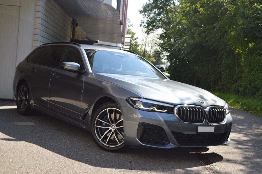 BMW 530e Touring M Sport Steptroni gebraucht für CHF 36'800,