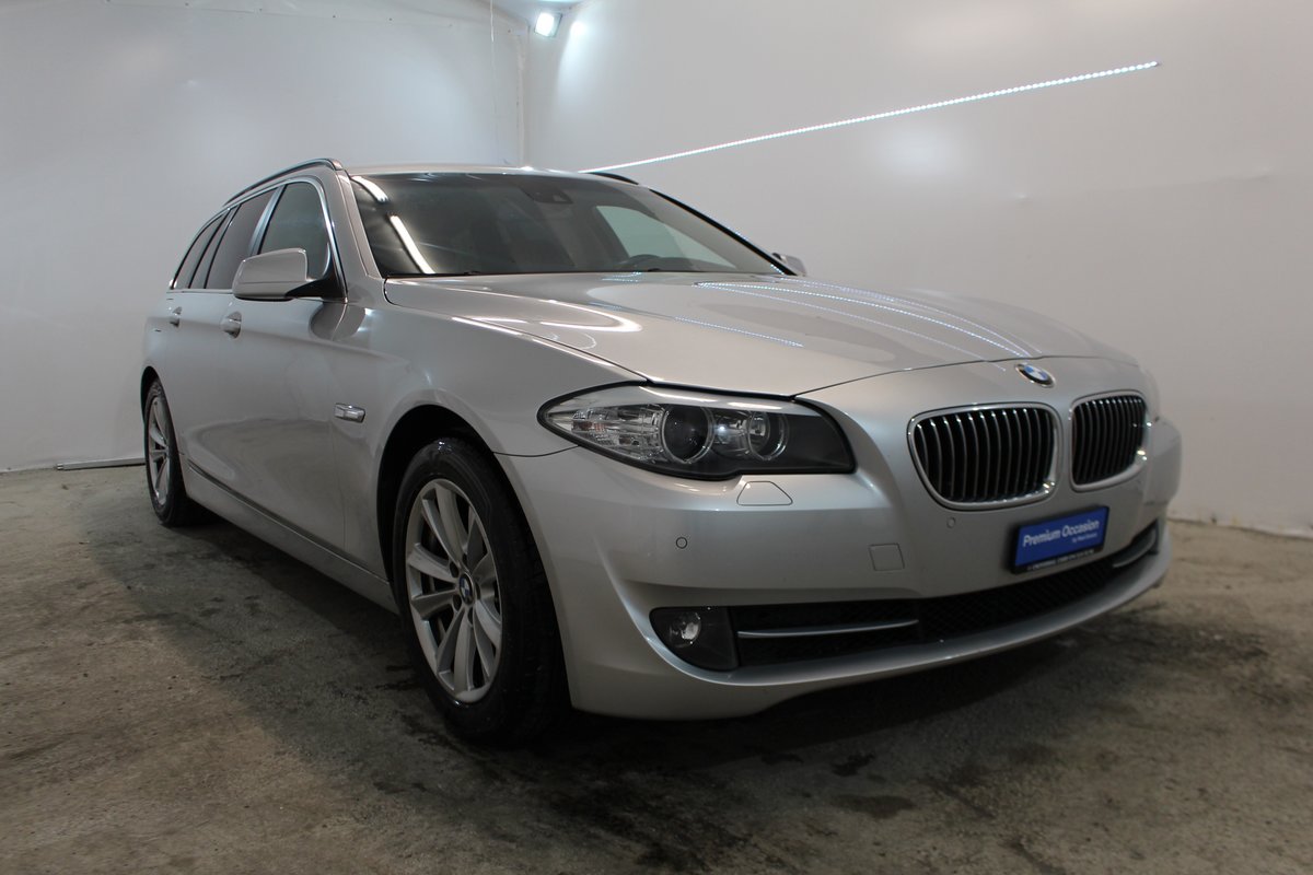 BMW 530d Touring Steptronic gebraucht für CHF 11'999,