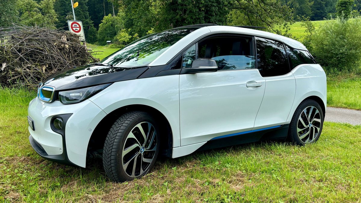 BMW i3 E