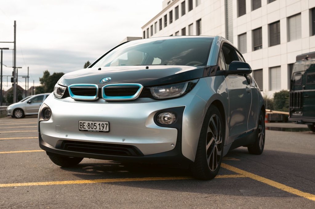 BMW i3 E