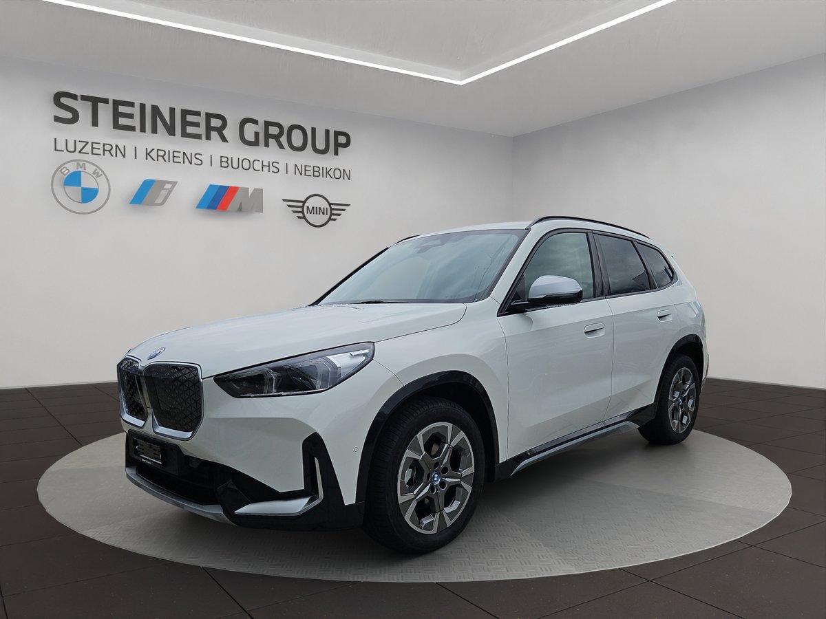 BMW iX1 eDrive 20 xLine neu für CHF 54'900,