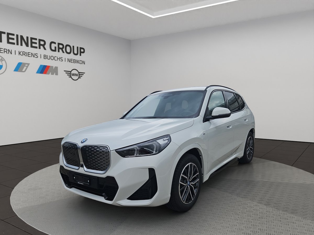 BMW iX1 30 M Sport neu für CHF 66'900,