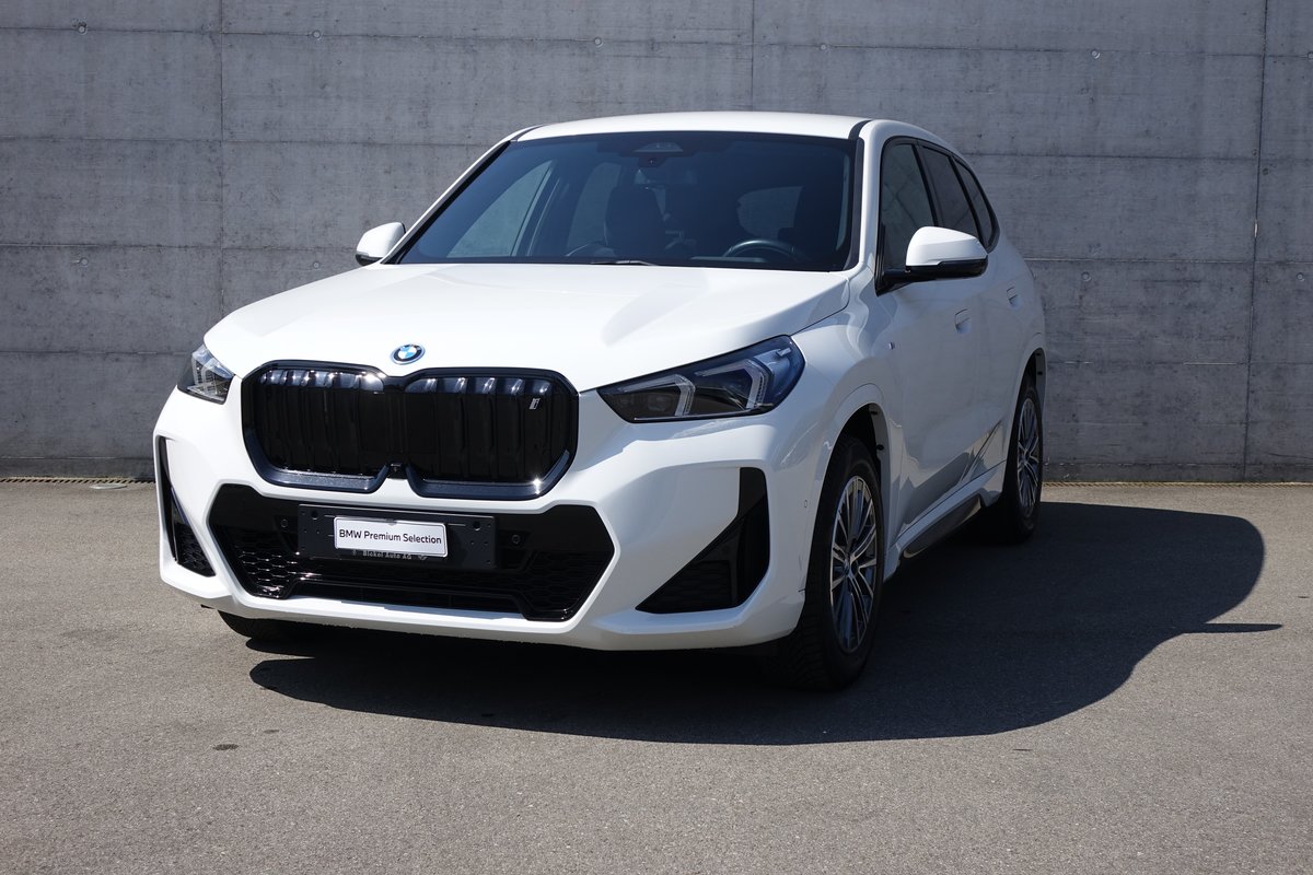 BMW iX1 30 M Sport gebraucht für CHF 56'900,