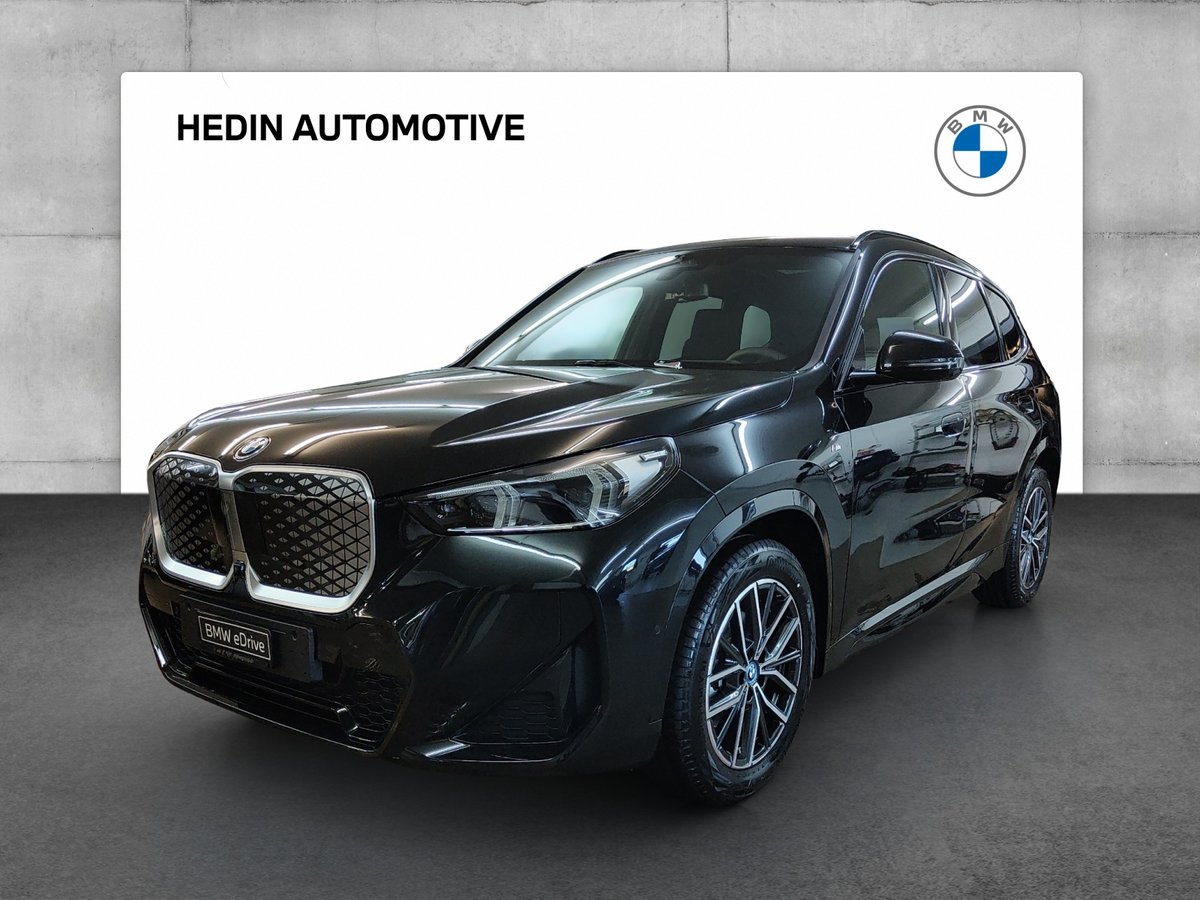 BMW iX1 eDrive 20 M Sport gebraucht für CHF 64'700,