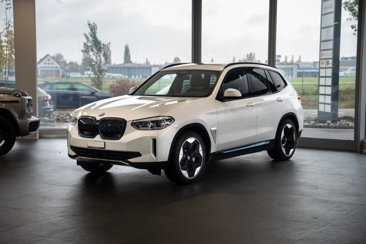 BMW iX3 Impressive gebraucht für CHF 35'900,