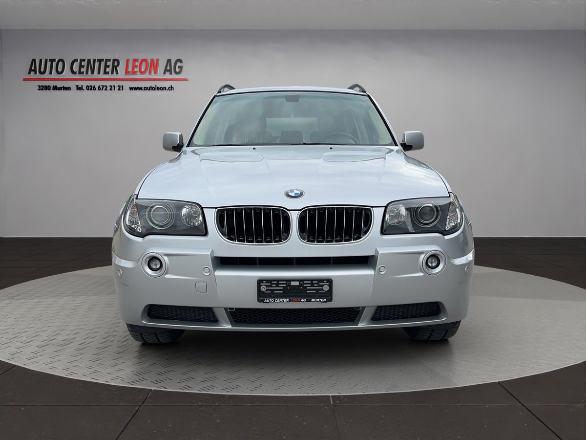 BMW X3 3.0i gebraucht für CHF 3'900,