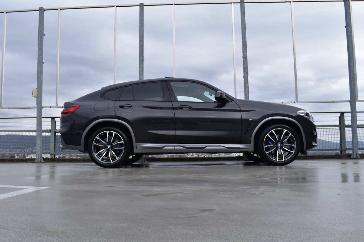 BMW X4 xDRIVE 30i M SPORT X STEPTR gebraucht für CHF 44'999,