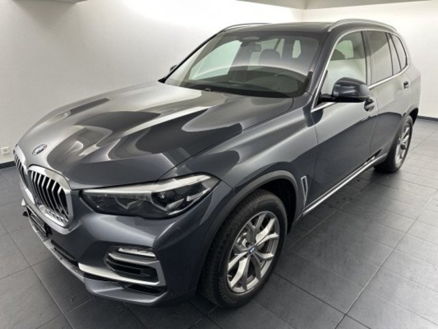 BMW X5 40i xLine gebraucht für CHF 48'500,