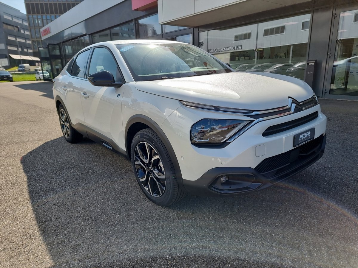 CITROEN C4 X 100 kW Shine neu für CHF 39'400,